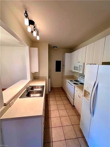 2124 Pateshall CT, VIRGINIA BEACH VA 23464 thumb 9