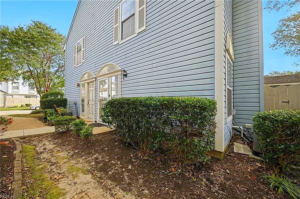 286 Ferdinand CIR, VIRGINIA BEACH VA 23462 - Photo 3