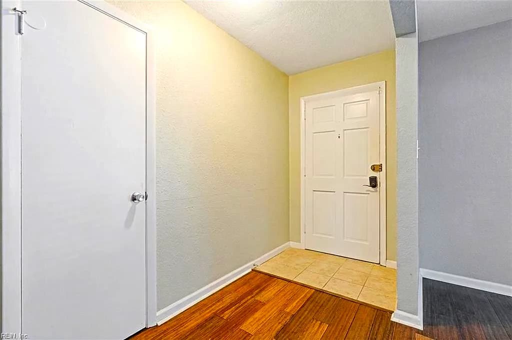 4045 Windsor Gate PL, VIRGINIA BEACH VA 23452 - Photo 3