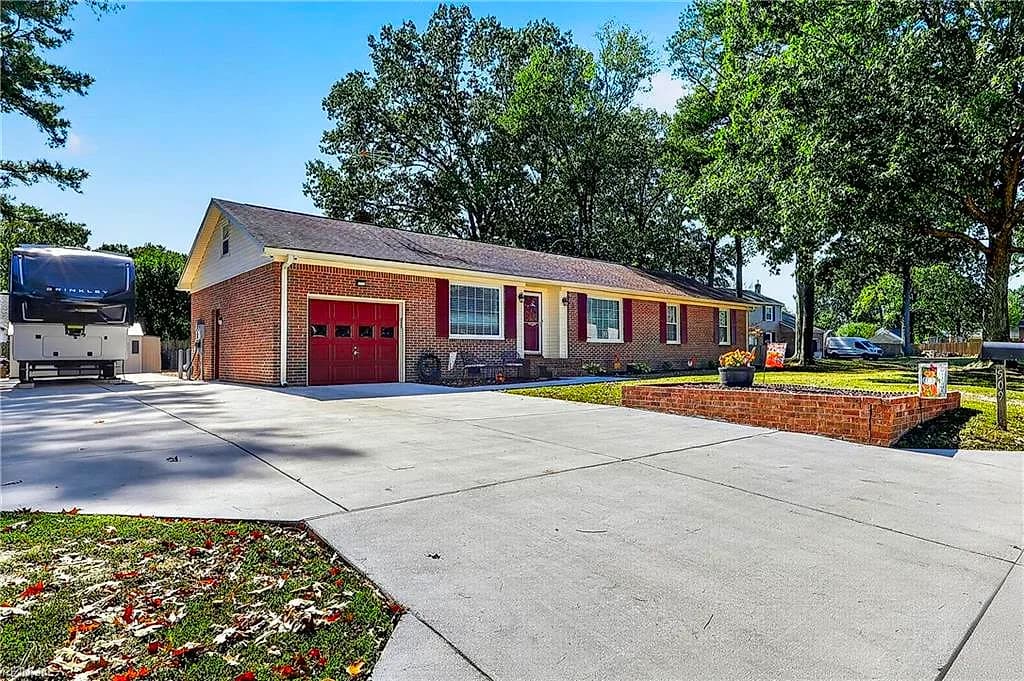 509 Dinwiddie CT, CHESAPEAKE VA 23322 - Photo 3