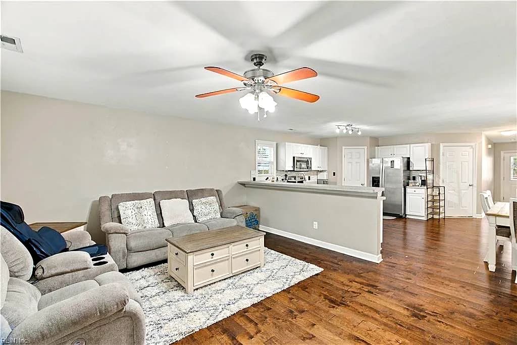 2022 Weber AVE, CHESAPEAKE VA 23320 - Photo 5