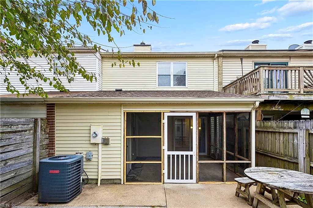 822 Biltmore DR, VIRGINIA BEACH VA 23454 - Photo 4