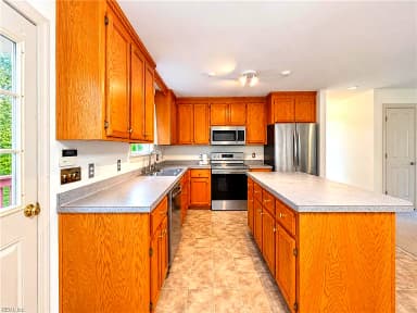 9961 Grove CT, GLOUCESTER VA 23061 thumb 12