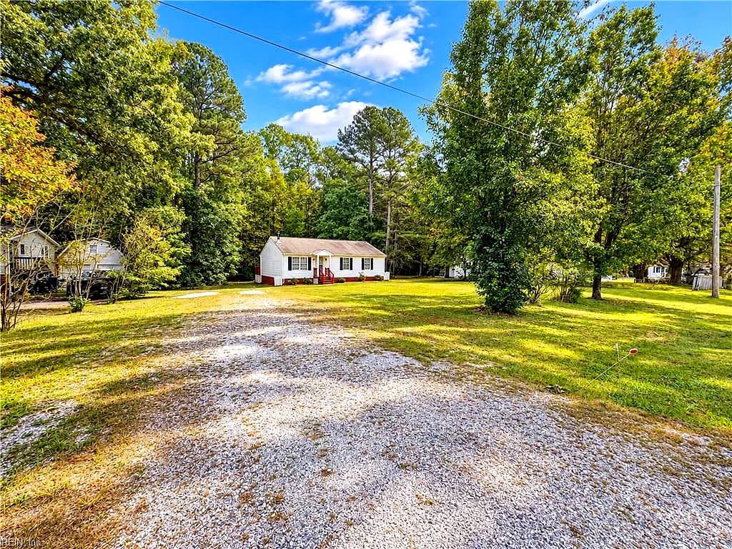 9961 Grove CT, GLOUCESTER VA 23061 - Photo 5