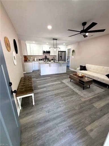 3323 Clark CIR, NORFOLK VA 23509 thumb 6