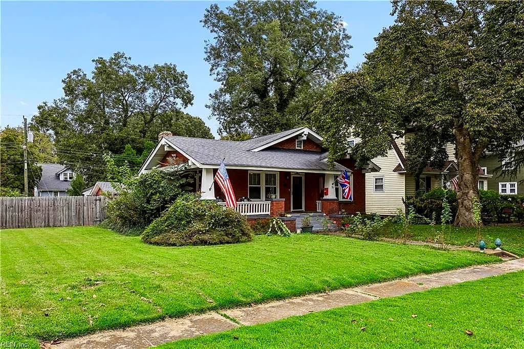 70 Cherry AVE, HAMPTON VA 23661 - Photo 4