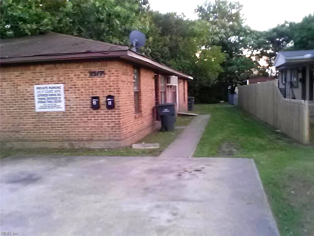 1517 Cary AVE #B, NORFOLK VA 23504 - Photo 2