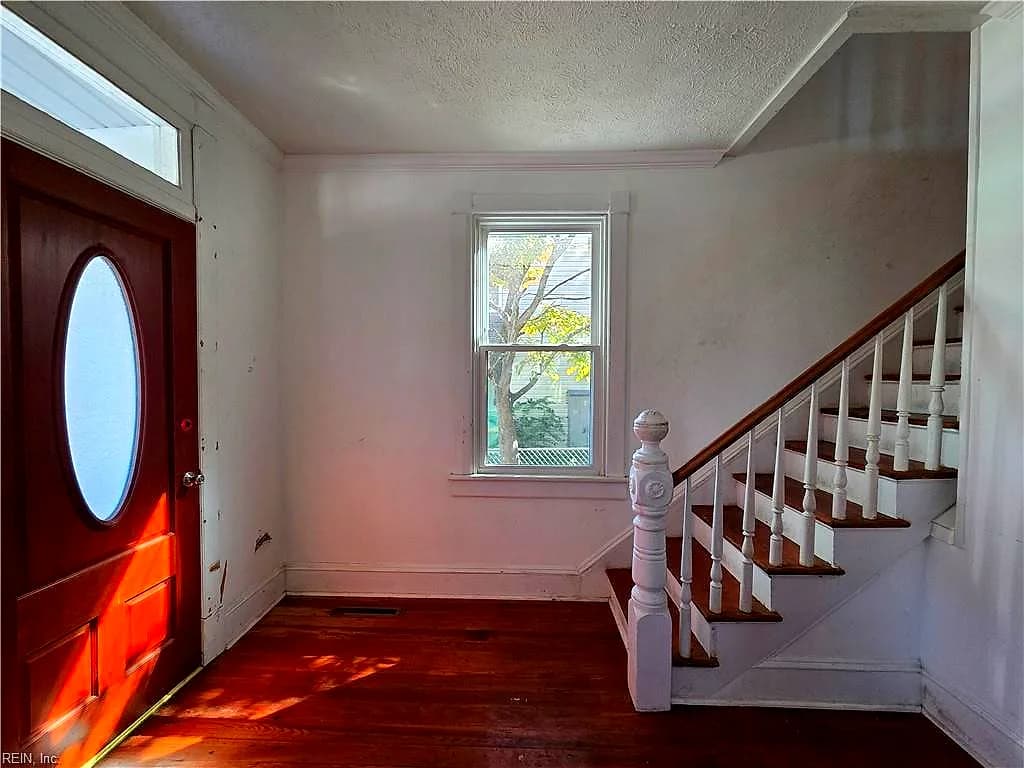 900 E Pembroke AVE, HAMPTON VA 23669 - Photo 5