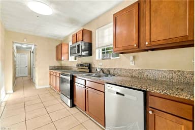 912 Wakefield AVE, NORFOLK VA 23502 thumb 11