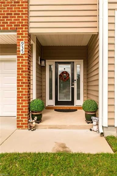 935 Eastfield LN, NEWPORT NEWS VA 23602 thumb 3