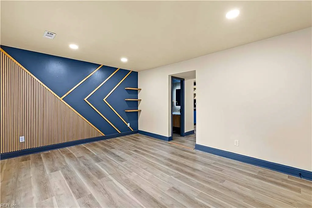 85 W Virginia AVE, HAMPTON VA 23663 - Photo 5