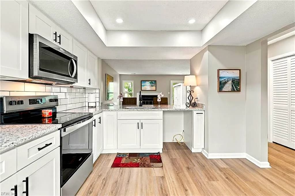 1614 Jameson DR, VIRGINIA BEACH VA 23464 - Photo 3