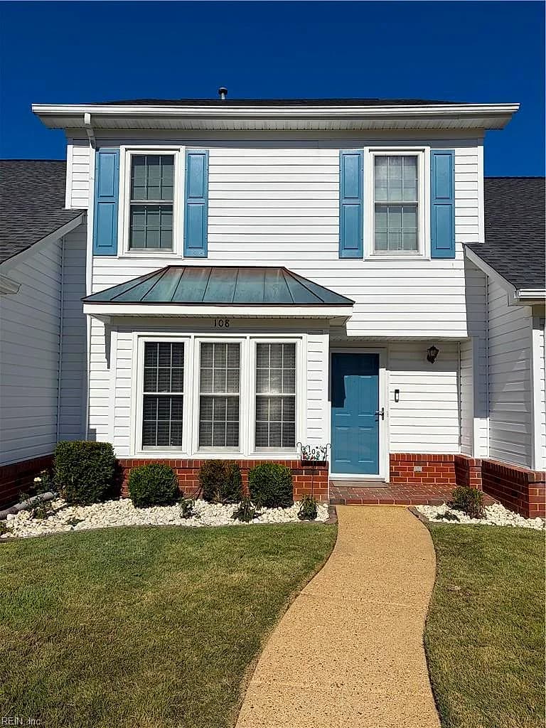 108 Penny LN, YORKTOWN VA 23692 - Main photo