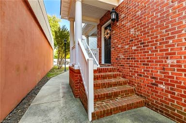 47 Miles Cary MEWS, HAMPTON VA 23669 thumb 4