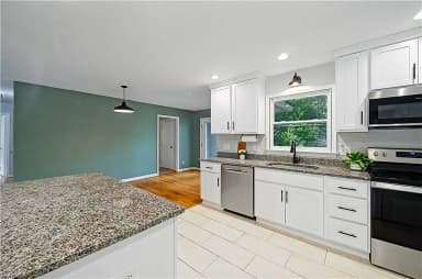 155 Menchville RD, NEWPORT NEWS VA 23602 thumb 4