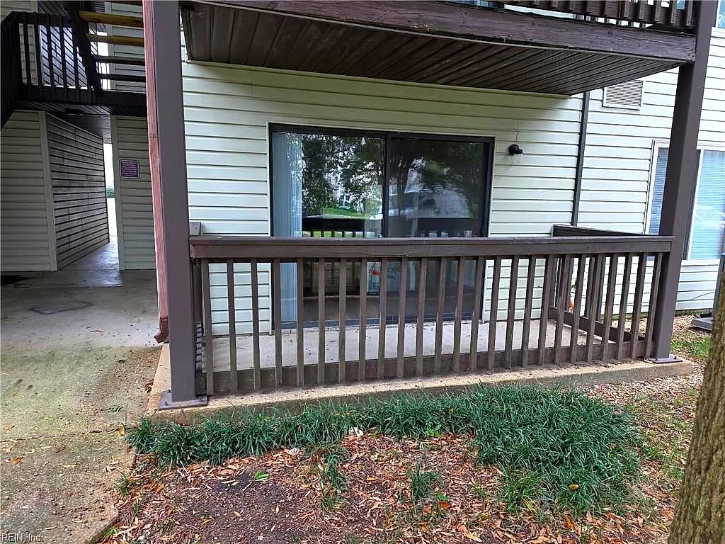 79 Wells CT #2, HAMPTON VA 23666 - Photo 2