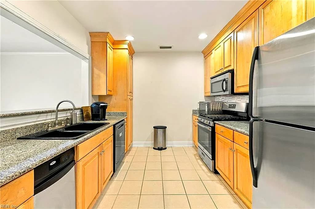 1123 Arlynn LN, VIRGINIA BEACH VA 23451 - Photo 5