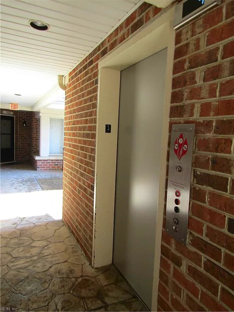 4846 Kempsville Greens PW #201, VIRGINIA BEACH VA 23462 - Photo 4