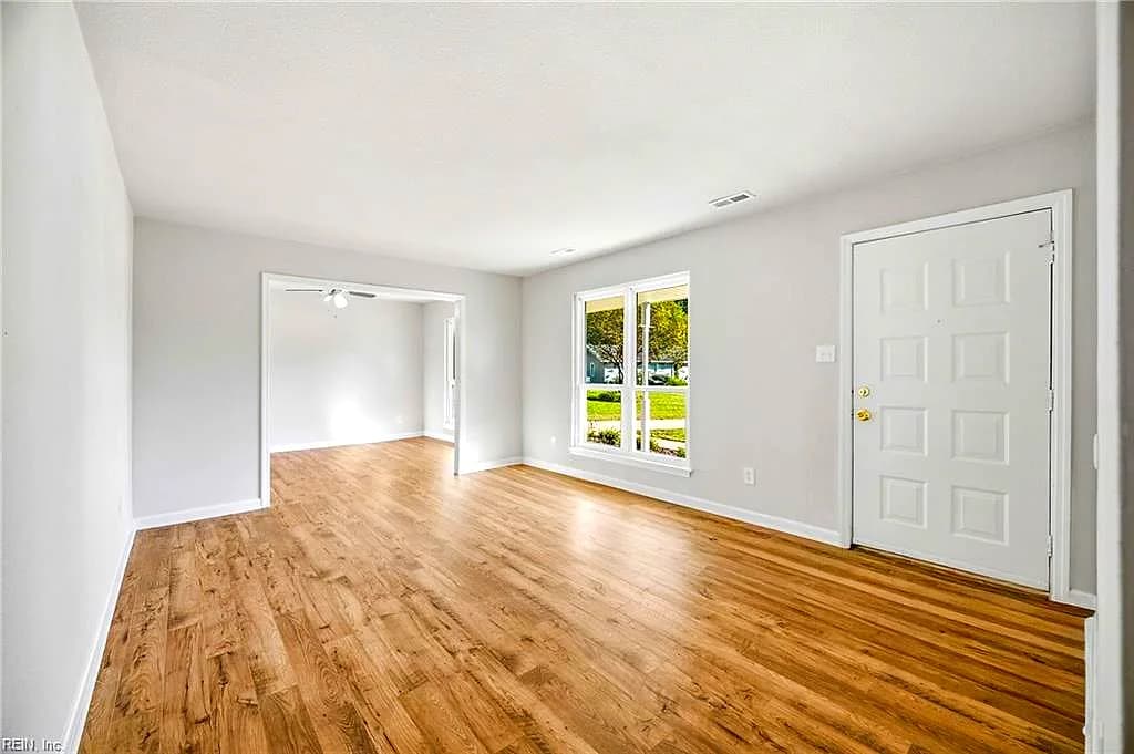 2504 Decathlon CRES, VIRGINIA BEACH VA 23453 - Photo 5