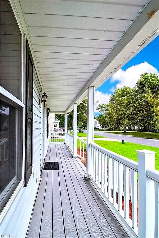 415 Knells Ridge DR, CHESAPEAKE VA 23320 - Photo 4