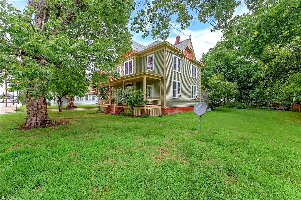 229 S Armistead AVE, HAMPTON VA 23669 - Photo 3