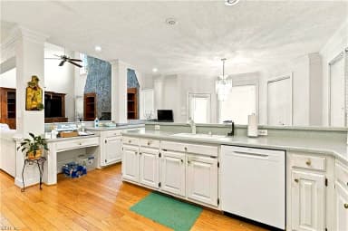 205 Chase Oak CT, YORKTOWN VA 23693 thumb 12