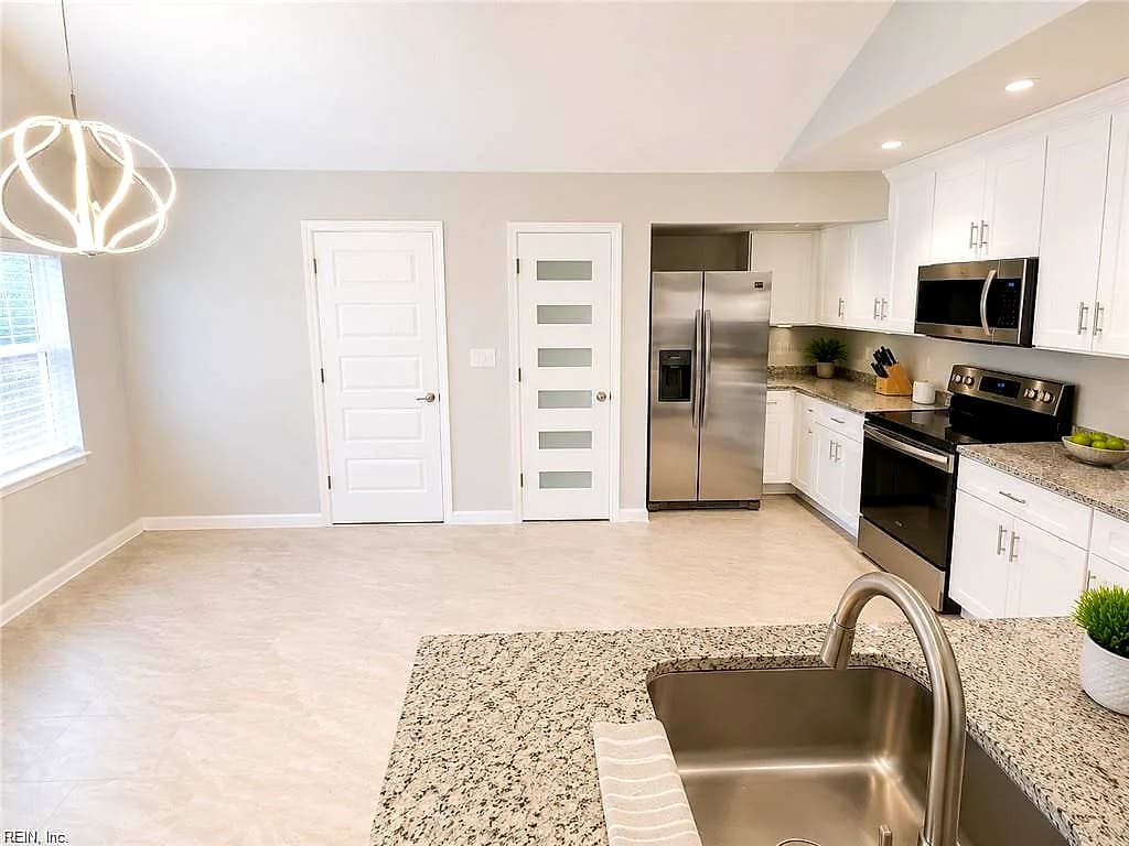 1212 Shell RD, HAMPTON VA 23661 - Photo 4