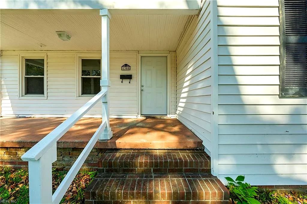 1300 Melrose PW, NORFOLK VA 23508 - Photo 3
