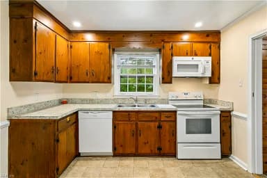 421 Palace CT, HAMPTON VA 23666 thumb 10
