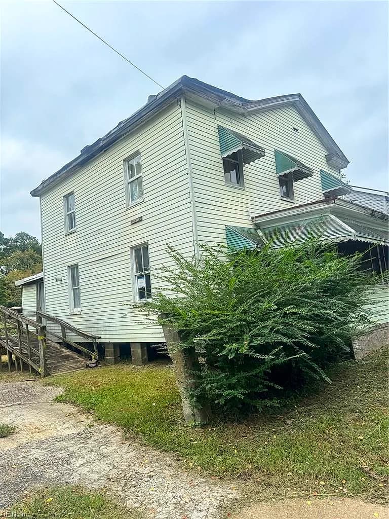 103 Washington ST, SMITHFIELD VA 23430 - Photo 3