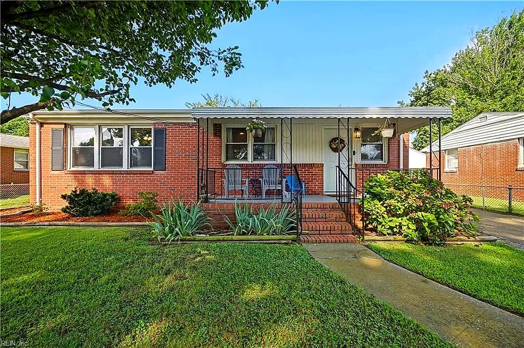 514 Mooney RD, CHESAPEAKE VA 23325 - Photo 2