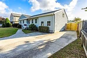 1821 Dominion AVE, NORFOLK VA 23518 - Photo 5