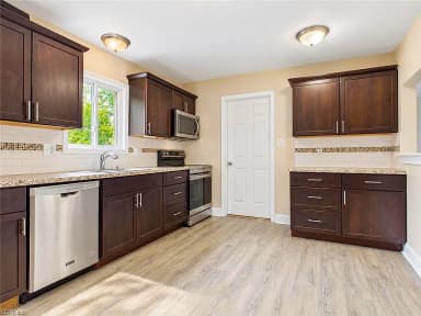 3057 Kenelm DR, CHESAPEAKE VA 23323 thumb 6