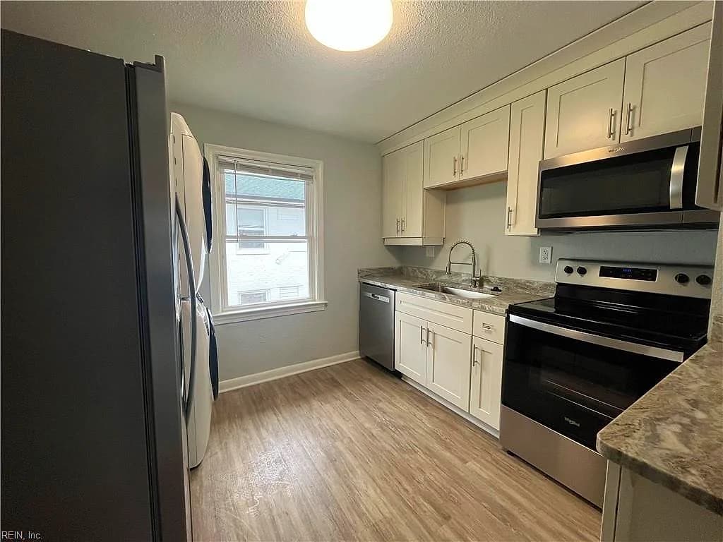 1208 W Ocean View AVE #6, NORFOLK VA 23503 - Photo 4