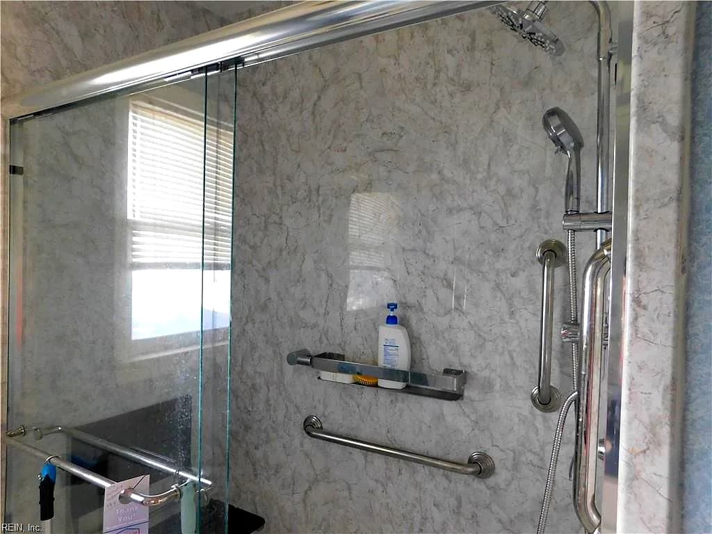 8573 Chesapeake BLVD, NORFOLK VA 23503 - Photo 4