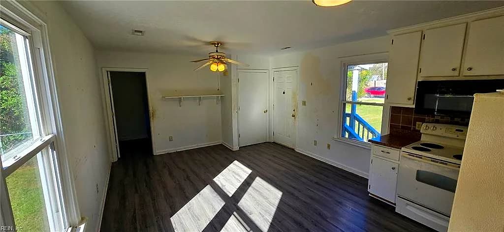 1201 Wolf Trap RD, YORKTOWN VA 23692 - Photo 4