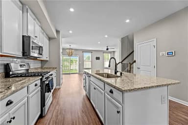 741 Hezekiah Little DR, VIRGINIA BEACH VA 23462 thumb 9