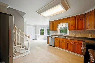 3947 Long Point BLVD, PORTSMOUTH VA 23703 thumb 9