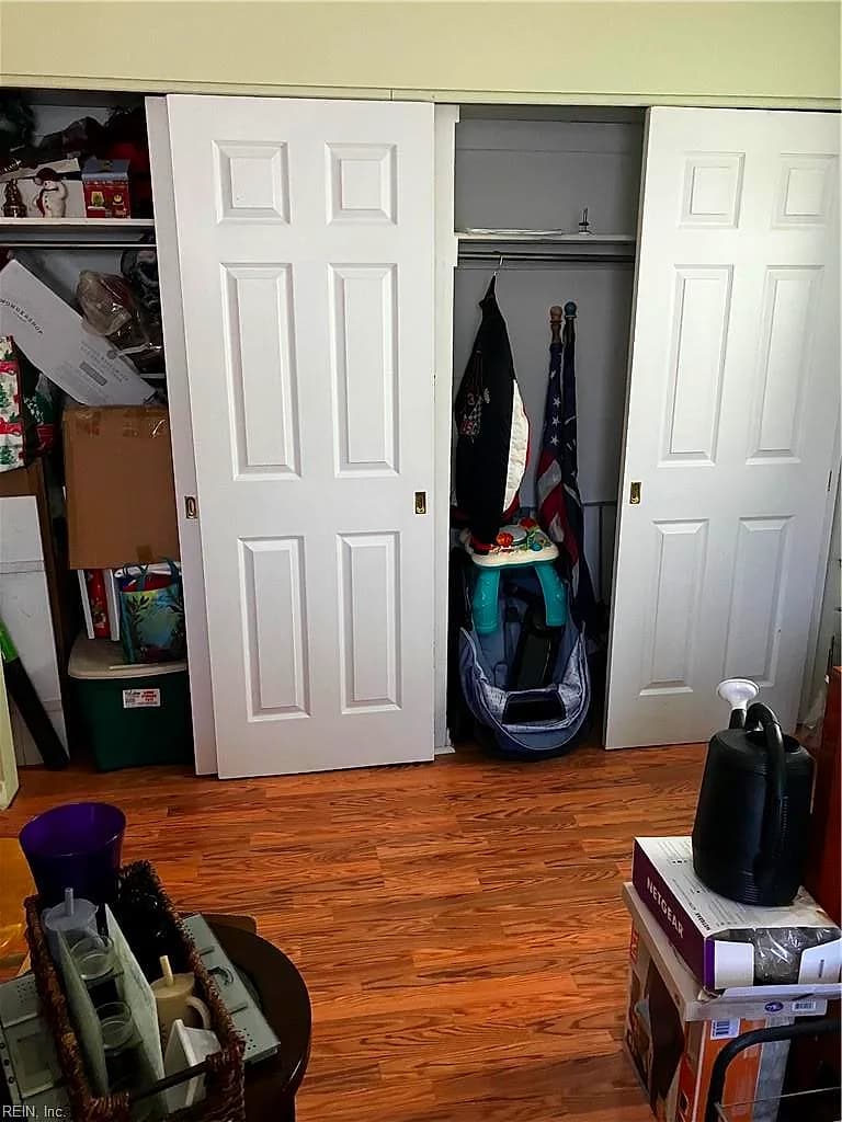 516 Austin ST, NORFOLK VA 23503 - Photo 5