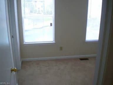 12716 Daybreak CIR, NEWPORT NEWS VA 23602 thumb 10