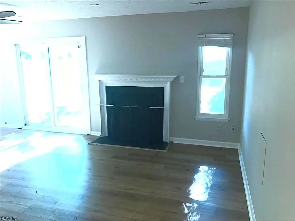 1218 Shields RD, NEWPORT NEWS VA 23608 - Photo 4