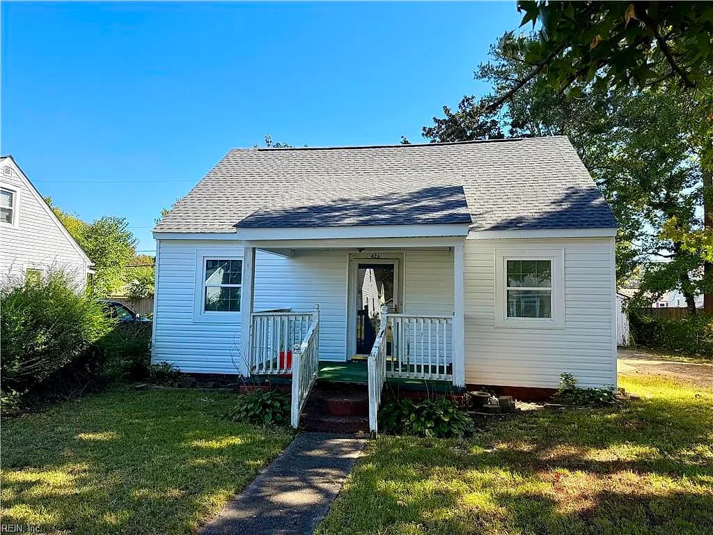 426 Glendale RD, HAMPTON VA 23661 - Photo 2