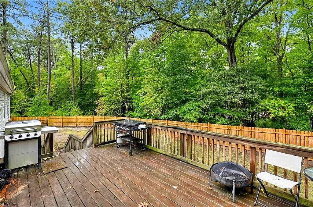 9935 Figg Shop RD, GLOUCESTER VA 23061 - Photo 5