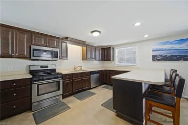 1905 Zinzer RD, HAMPTON VA 23663 thumb 8
