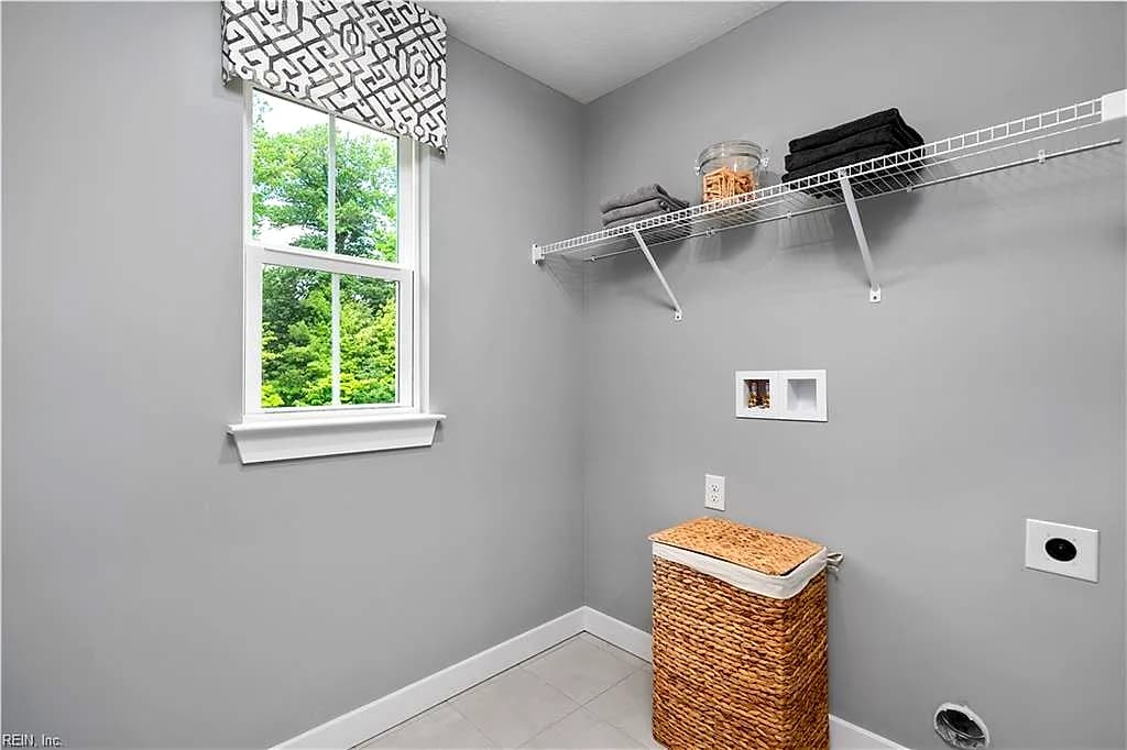 1109 Parkers RDG, WILLIAMSBURG VA 23188 - Photo 3