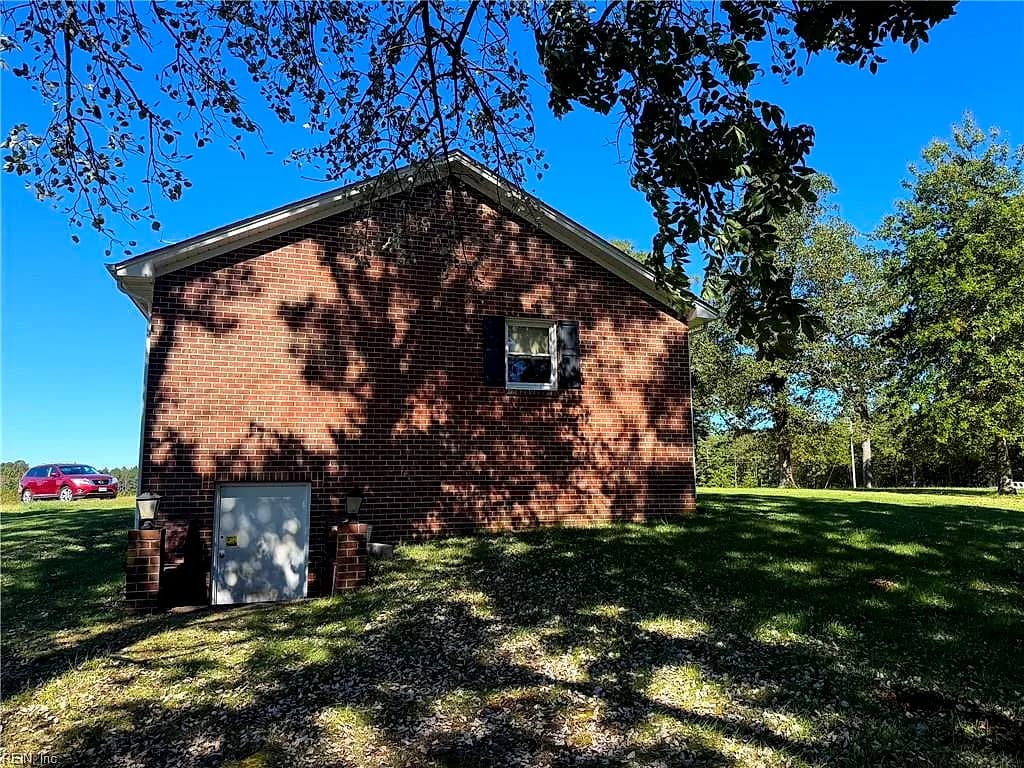 5301 Courtland RD, DISPUTANTA VA 23842 - Photo 4