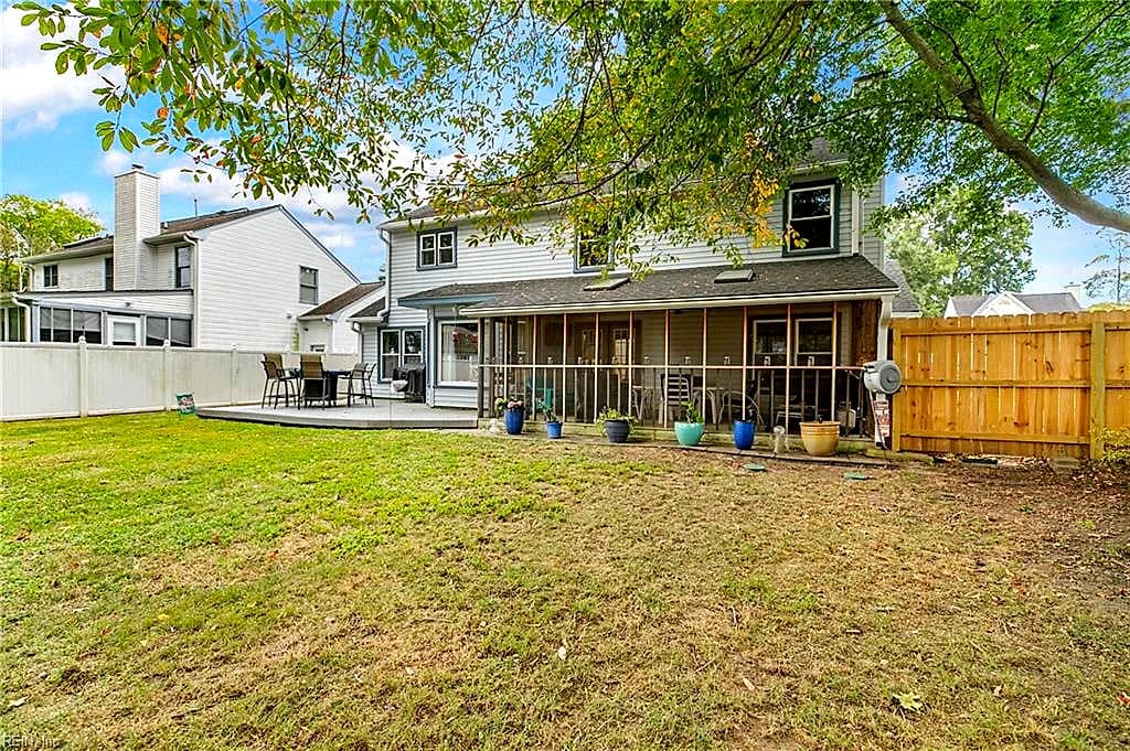 4 Paquette CT, HAMPTON VA 23666 - Photo 3