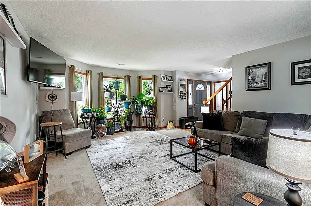 4 Paquette CT, HAMPTON VA 23666 - Photo 5