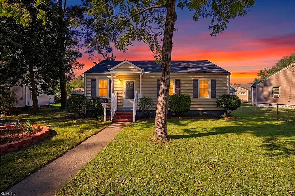11 Cherry Acres DR, HAMPTON VA 23669 - Main photo