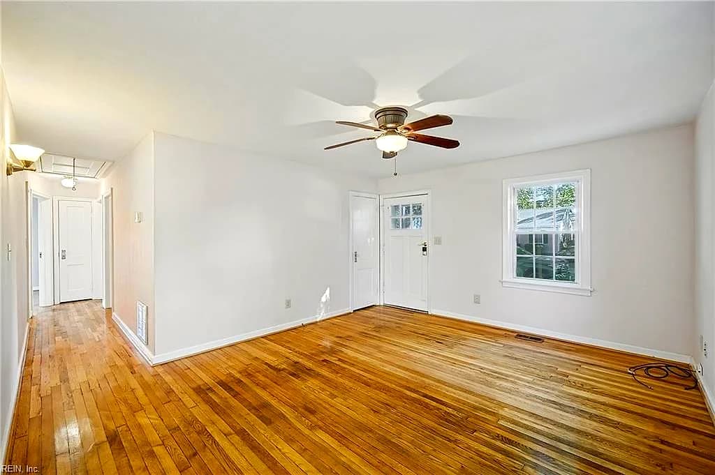 11 Cherry Acres DR, HAMPTON VA 23669 - Photo 5